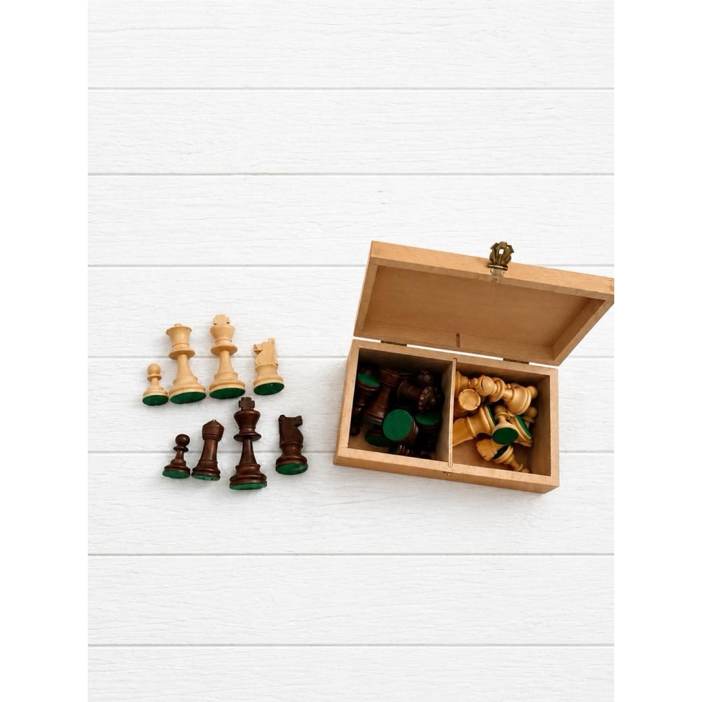 Vintage French Boxwood Chess Set Complete 32 Pcs Chess International No 300
